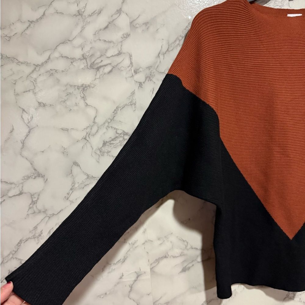 NEW Northern Angel by Anthropology Crewneck Sweater - Black and Rust M - Picture 2 of 6